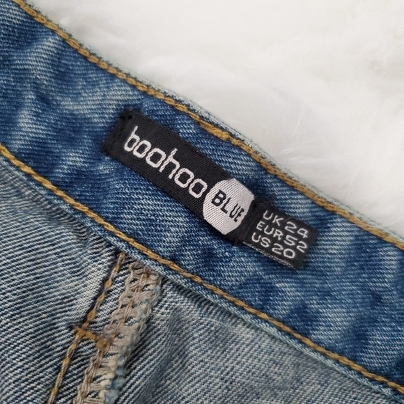 New! Boohoo Blue Plus Split Hem Straight Leg Jeans Mid Blue Size US 20. … - Picture 9 of 10